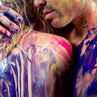 Výber farby na maľovanie nahým telom